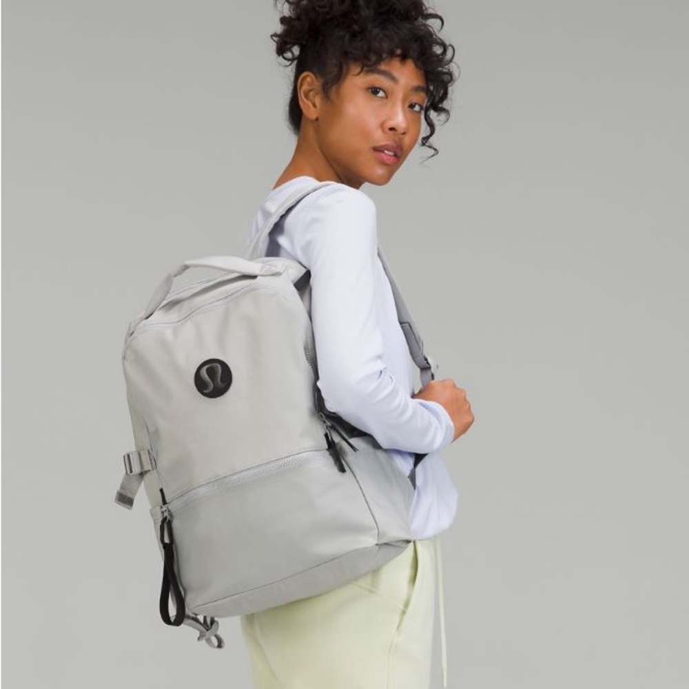 Lululemon New Crew 22L Backpack Silver Drop (grey)